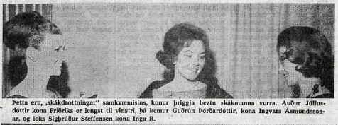 1964_Reykjavikurskakmotid_Menntamalaradherra_skakdrottningar_Audur-Juliusdottir_Gudrun-Thordardottir_Sigthrudur-Steffensen